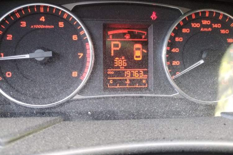 Used Geely Auto Vision 2016 1.5L Automatic Happiness Edition Odometer Close Up