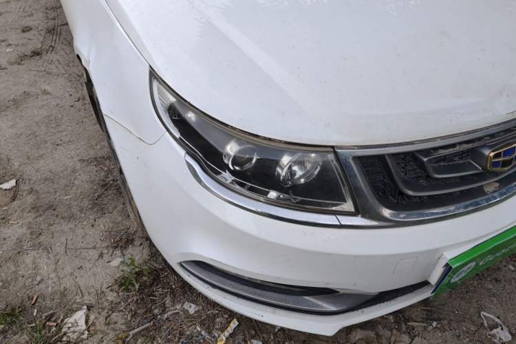 Used Geely Auto Vision 2016 1.5L Automatic Happiness Edition Right Front Headlight