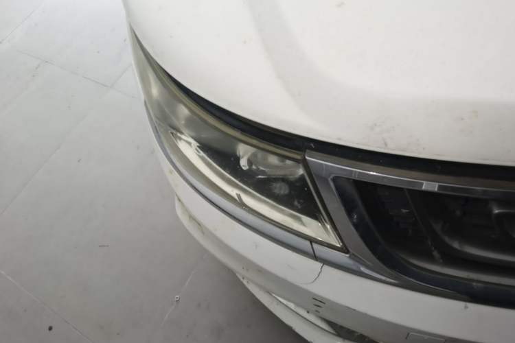 Used Geely Auto Vision 2016 1.5L Manual Happiness Edition Right Front Headlight
