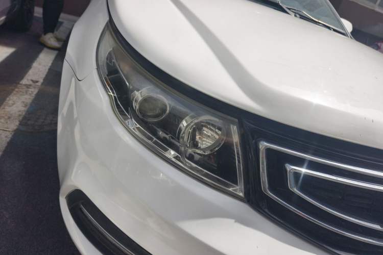 Used Geely Auto Vision 2016 1.5L Manual Happiness Edition Right Front Headlight