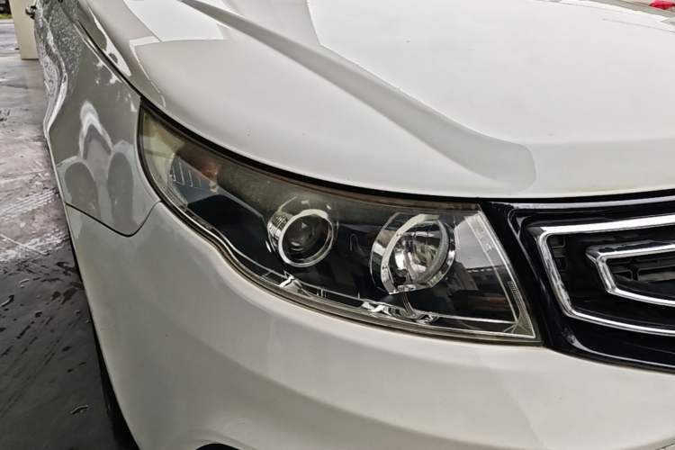 Used Geely Auto Vision 2016 1.5L Automatic Happiness Edition Right Front Headlight