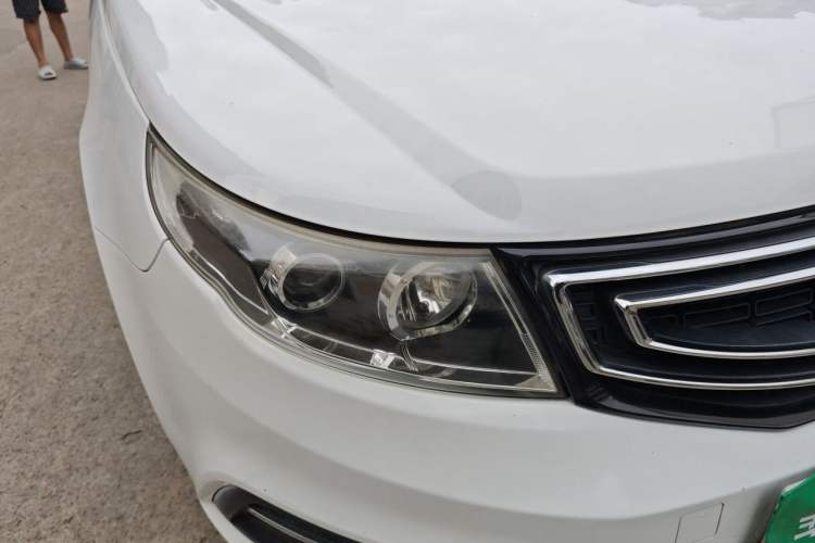 Used Geely Auto Vision 2016 1.5L Manual Happiness Edition Right Front Headlight
