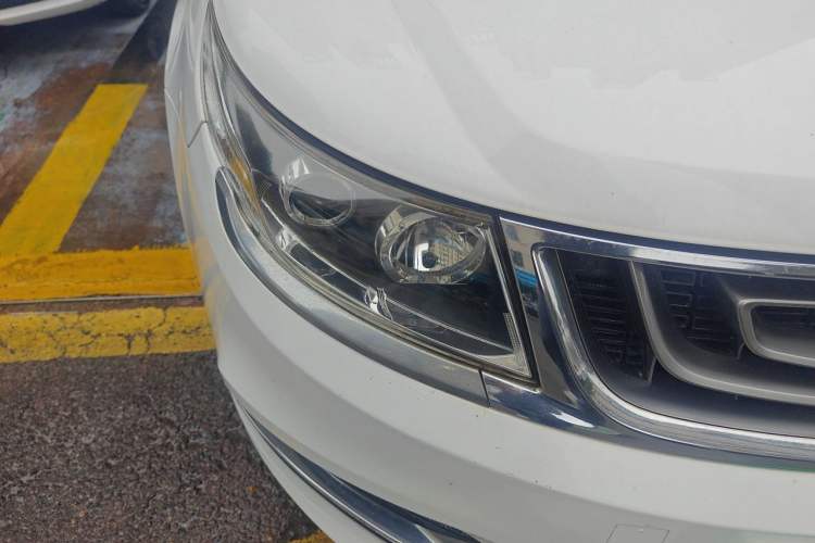 Used Geely Auto Vision 2016 1.5L Manual Happiness Edition Right Front Headlight