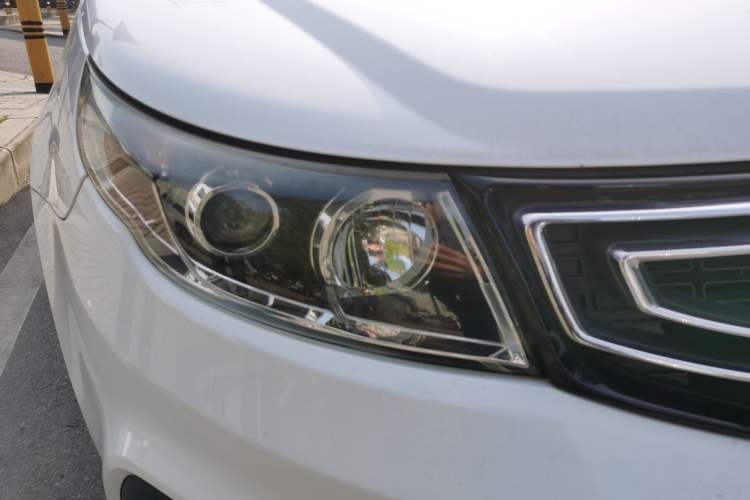 Used Geely Auto Vision 2016 1.5L Automatic Happiness Edition Right Front Headlight