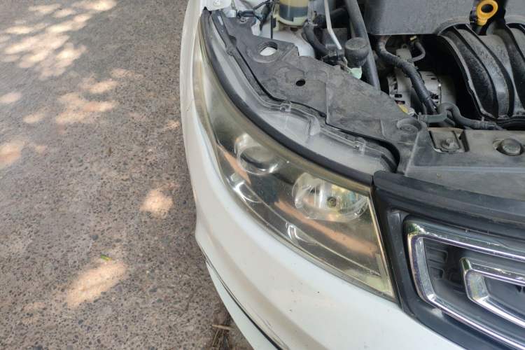 Used Geely Auto Vision 2016 1.5L Automatic Happiness Edition Right Front Headlight
