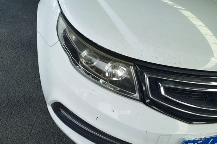 Used Geely Auto Vision 2016 1.5L Manual Happiness Edition Right Front Headlight