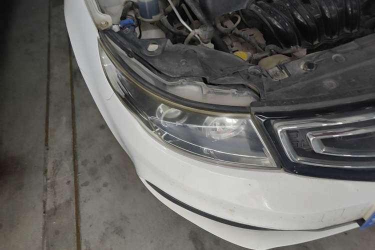 Used Geely Auto Vision 2016 1.5L Manual Happiness Edition Right Front Headlight