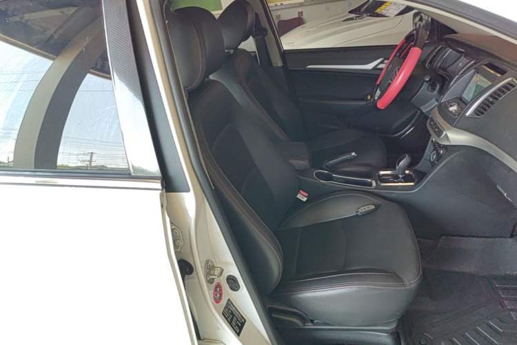 Used Geely Auto Vision 2016 1.5L Automatic Happiness Edition Right Front Seat