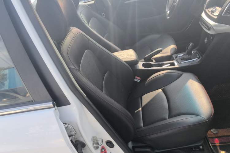 Used Geely Auto Vision 2016 1.5L Automatic Happiness Edition Right Front Seat