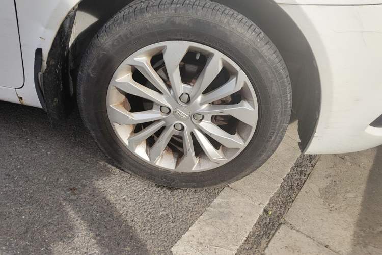 Used Geely Auto Vision 2016 1.5L Manual Happiness Edition Right Front Wheel Hub