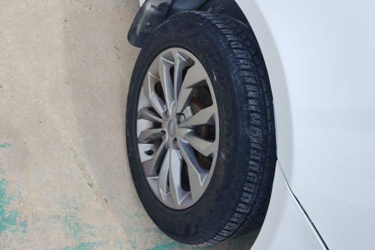 Used Geely Auto Vision 2016 1.5L Manual Happiness Edition Right Front Wheel Hub