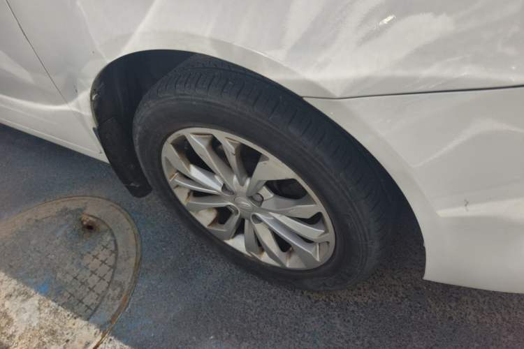 Used Geely Auto Vision 2016 1.5L Manual Happiness Edition Right Front Wheel Hub
