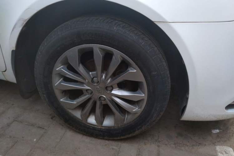 Used Geely Auto Vision 2016 1.5L Automatic Happiness Edition Right Front Wheel Hub
