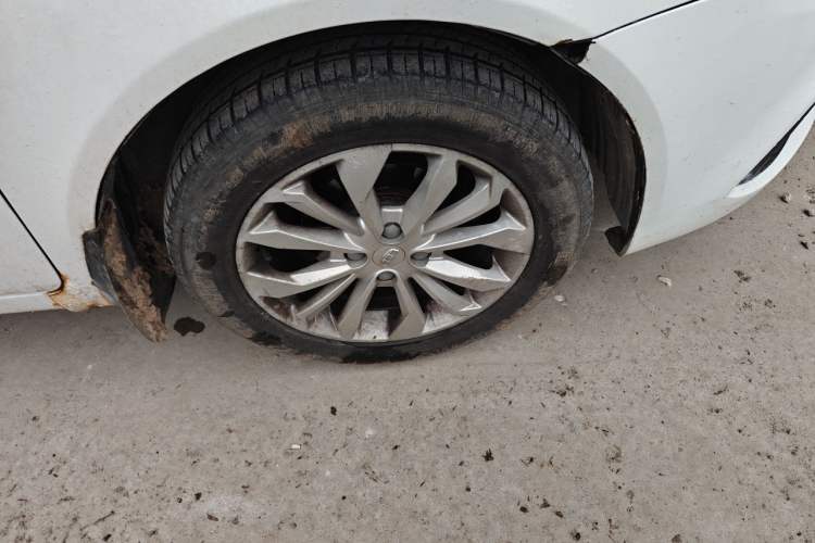 Used Geely Auto Vision 2016 1.5L Manual Happiness Edition Right Front Wheel Hub