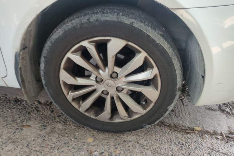 Used Geely Auto Vision 2016 1.5L Automatic Happiness Edition Right Front Wheel Hub