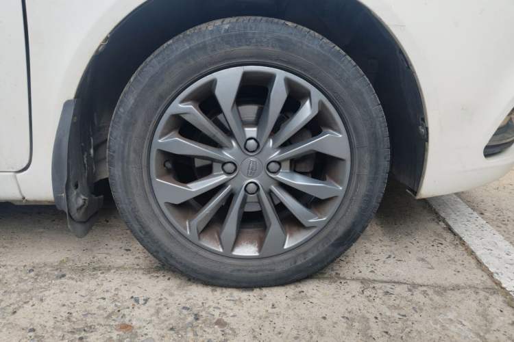 Used Geely Auto Vision 2016 1.5L Manual Happiness Edition Right Front Wheel Hub