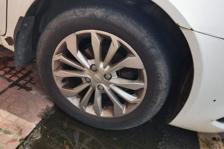 Used Geely Auto Vision 2016 1.5L Manual Happiness Edition Right Front Wheel Hub
