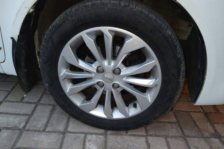 Used Geely Auto Vision 2016 1.5L Manual Happiness Edition Right Front Wheel Hub