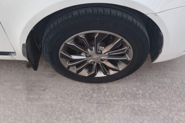 Used Geely Auto Vision 2016 1.5L Manual Happiness Edition Right Front Wheel Hub