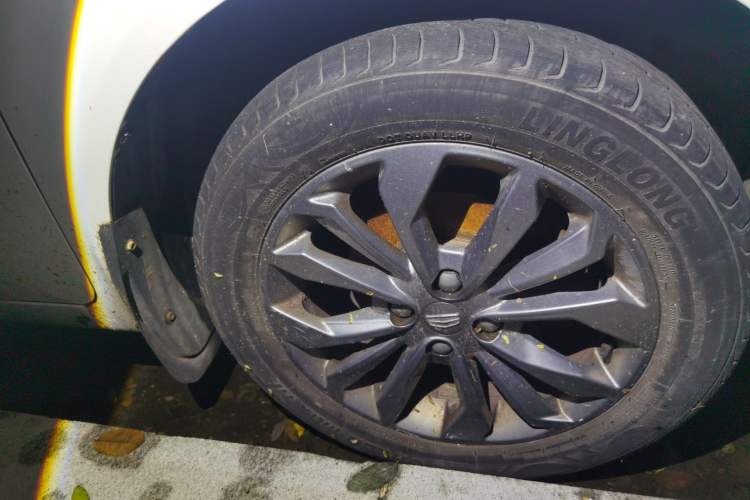 Used Geely Auto Vision 2016 1.5L Manual Happiness Edition Right Front Wheel Hub