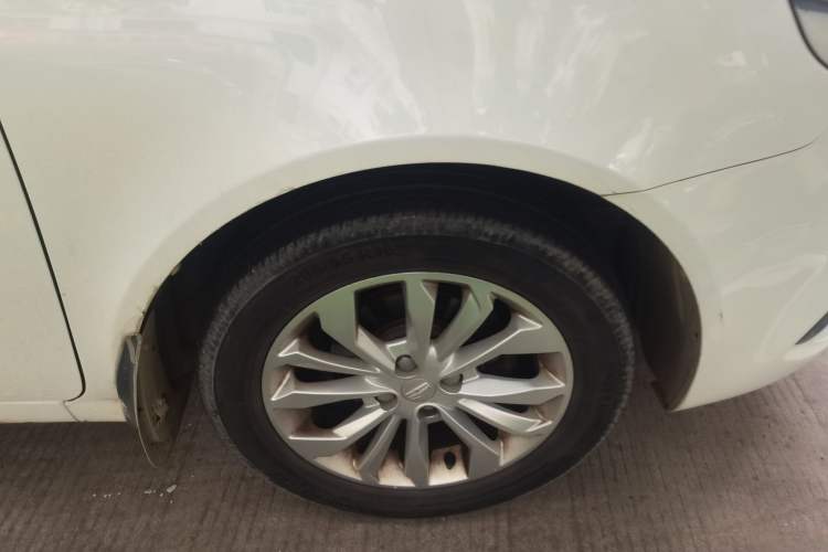 Used Geely Auto Vision 2016 1.5L Manual Happiness Edition Right Front Wheel Hub