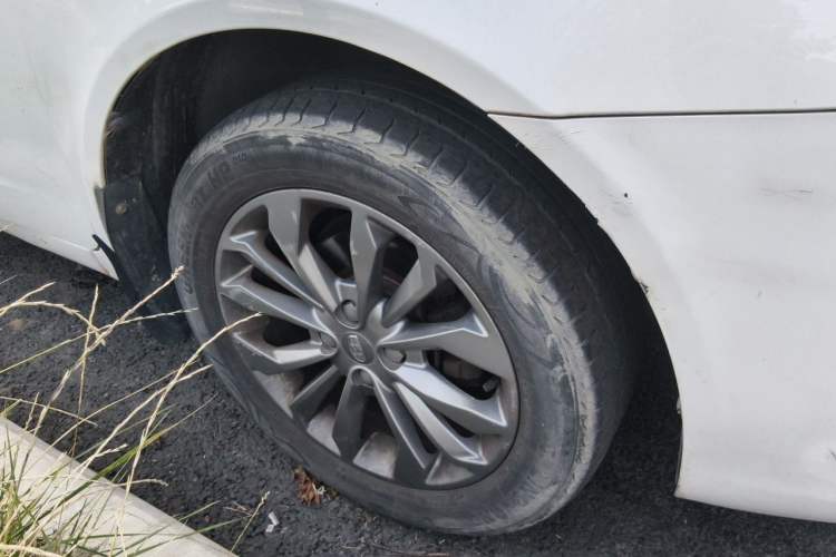 Used Geely Auto Vision 2016 1.5L Manual Happiness Edition Right Front Wheel Hub