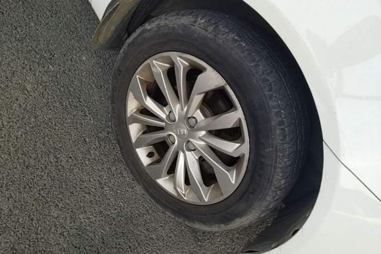 Used Geely Auto Vision 2016 1.5L Manual Happiness Edition Right Front Wheel Hub