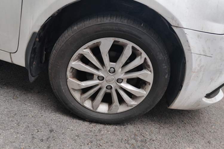 Used Geely Auto Vision 2016 1.5L Manual Happiness Edition Right Front Wheel Hub