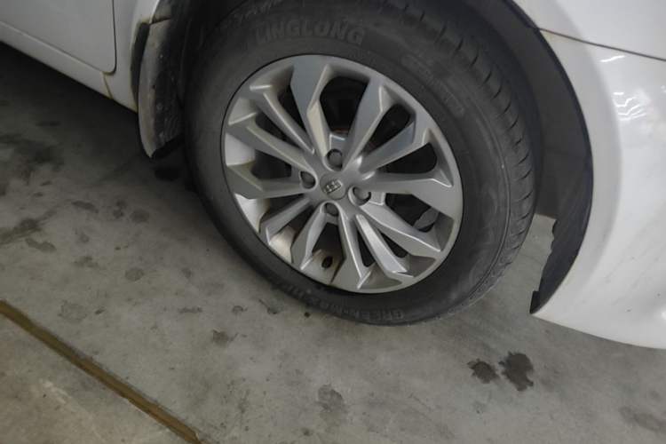 Used Geely Auto Vision 2016 1.5L Manual Happiness Edition Right Front Wheel Hub