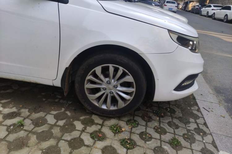 Used Geely Auto Vision 2016 1.5L Manual Happiness Edition Right Front Wheel Hub