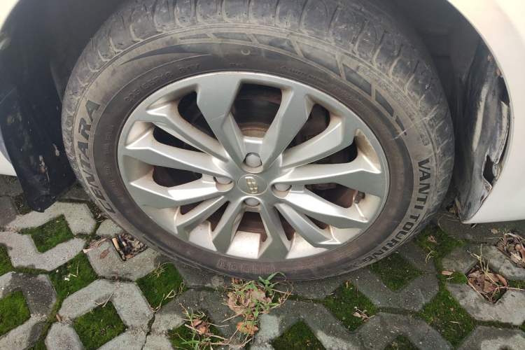 Used Geely Auto Vision 2016 1.5L Manual Happiness Edition Right Front Wheel Hub