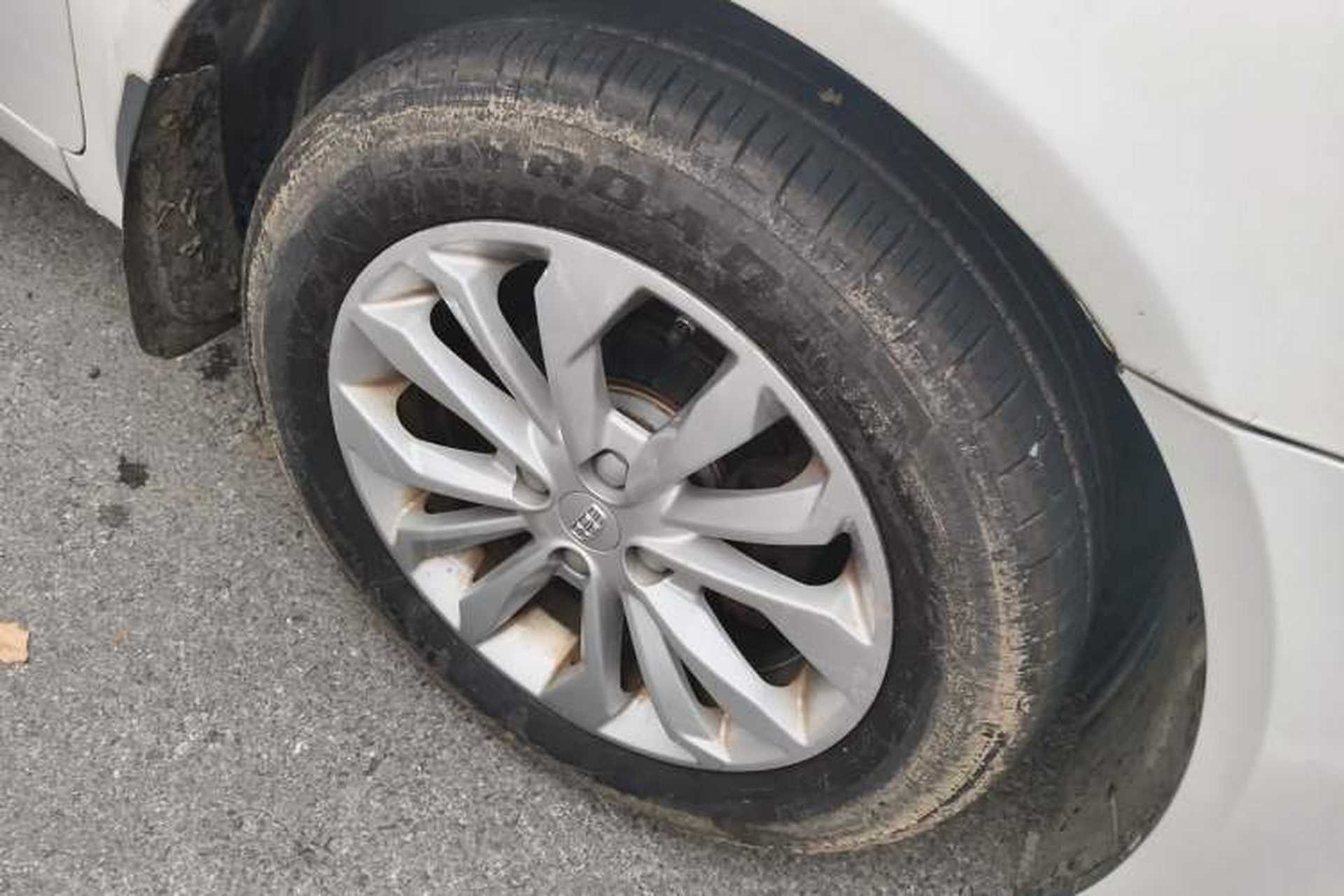 Used Geely Auto Vision 2016 1.5L Automatic Happiness Edition Right Front Wheel Hub