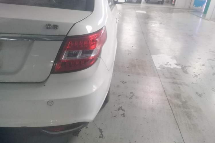 Used Geely Auto Vision 2016 1.5L Manual Happiness Edition Right Rear Taillight