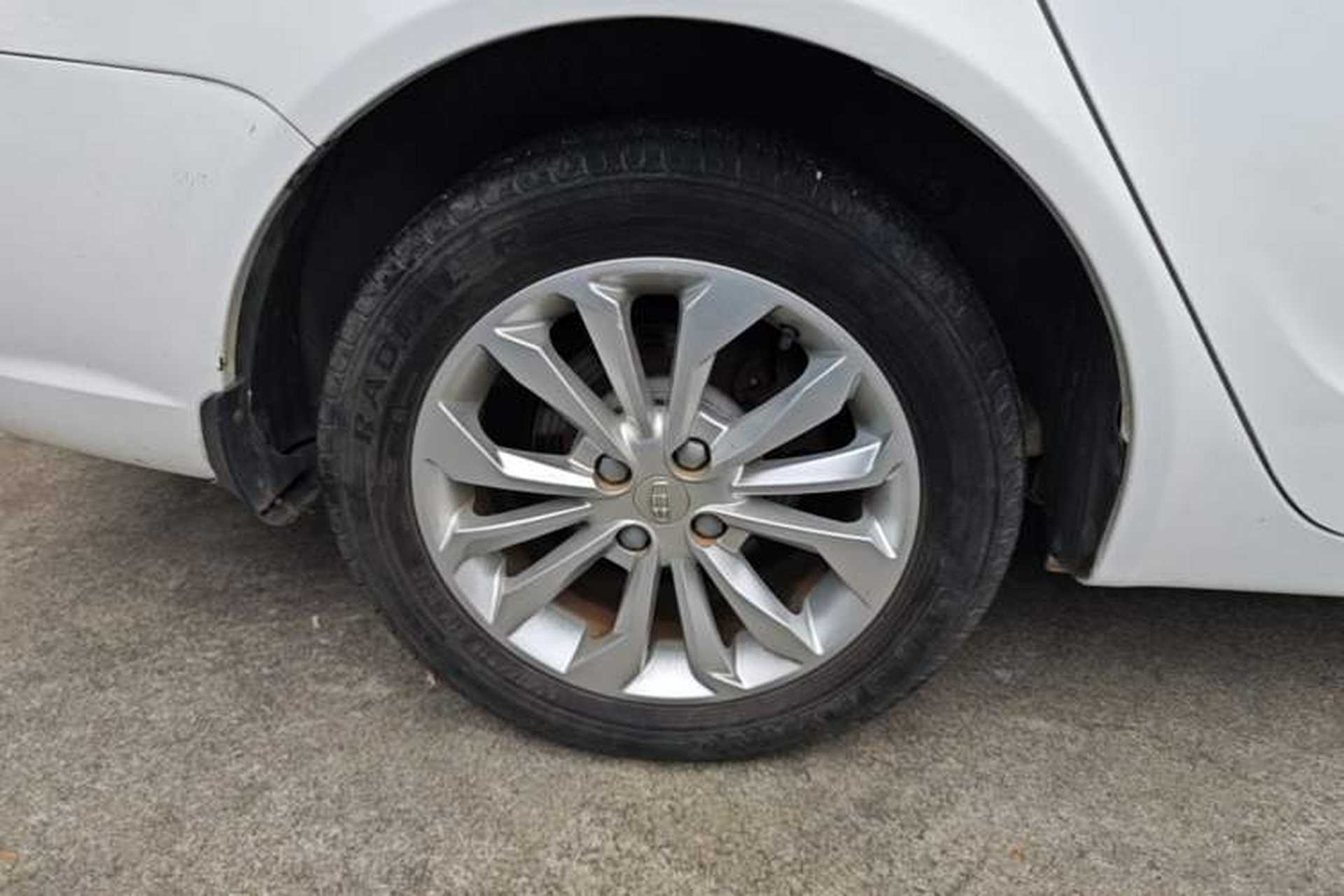 Used Geely Auto Vision 2016 1.5L Manual Happiness Edition Right Rear Wheel Hub