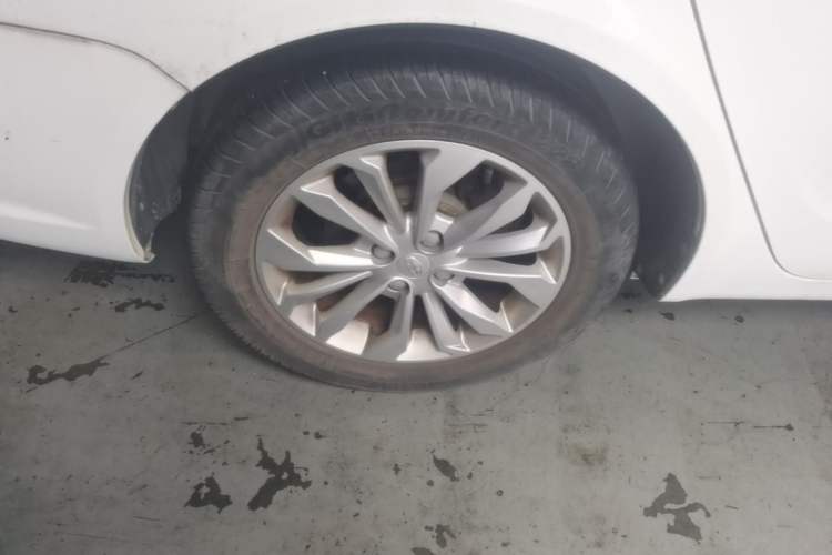 Used Geely Auto Vision 2016 1.5L Manual Happiness Edition Right Rear Wheel Hub