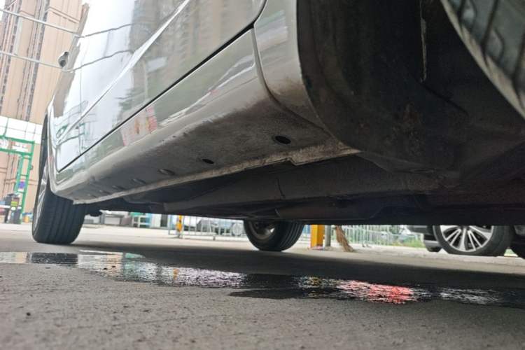 Used Geely Auto Vision 2016 1.5L Automatic Happiness Edition Right Side Sill