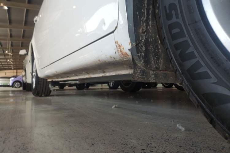 Used Geely Auto Vision 2016 1.5L Automatic Happiness Edition Right Side Sill
