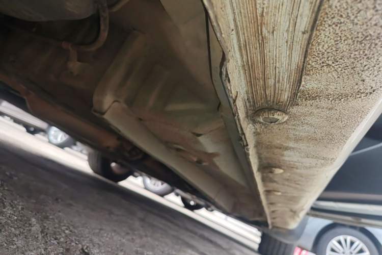 Used Geely Auto Vision 2016 1.5L Manual Happiness Edition Right Side Sill