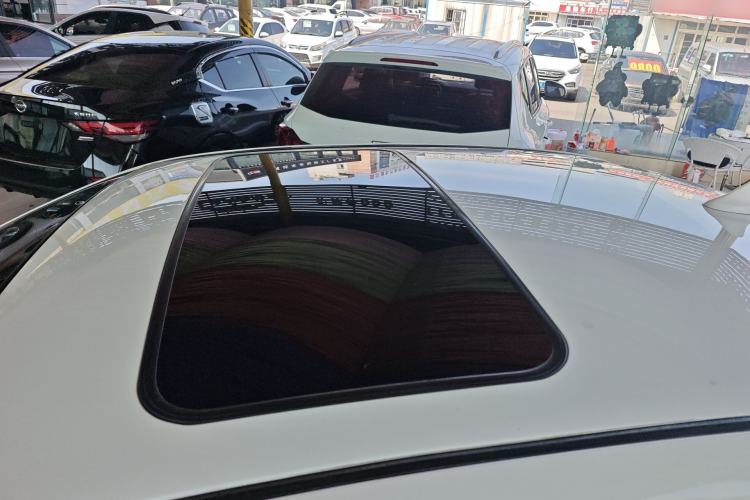 Used Geely Auto Vision 2016 1.5L Automatic Happiness Edition Roof