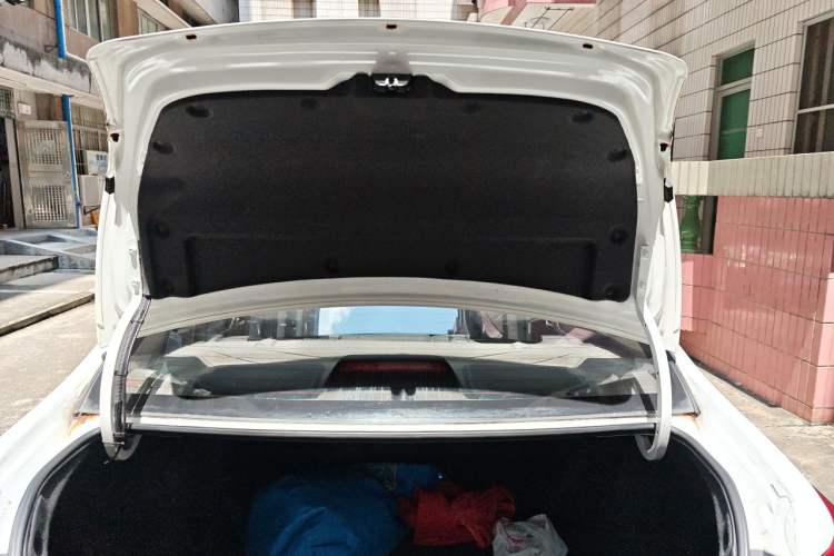 Used Geely Auto Vision 2016 1.5L Automatic Happiness Edition Trunk