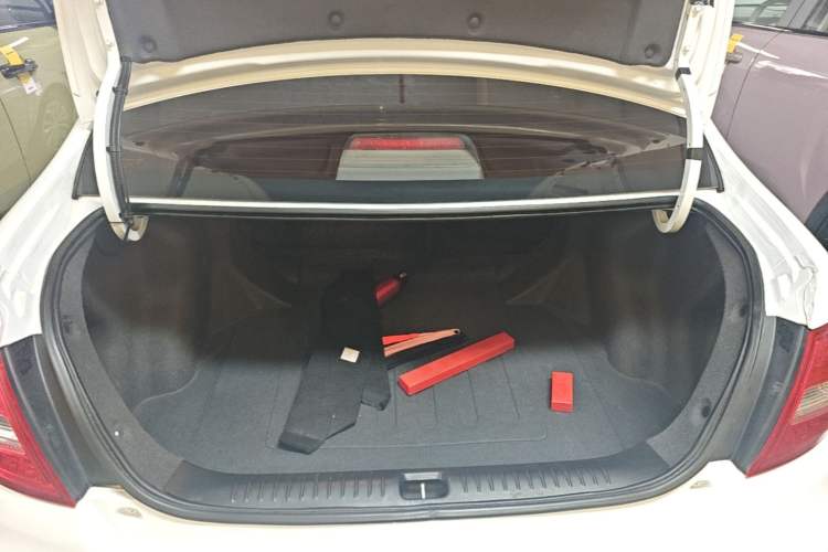 Used Geely Auto Vision 2016 1.5L Automatic Happiness Edition Trunk
