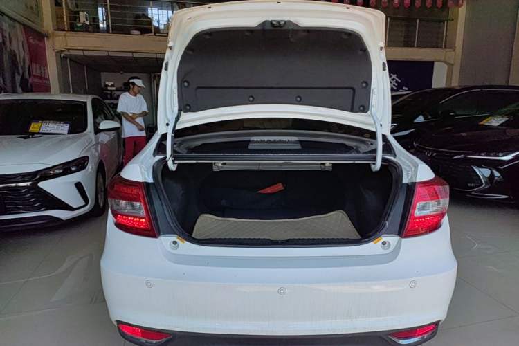 Used Geely Auto Vision 2016 1.5L Automatic Happiness Edition Trunk