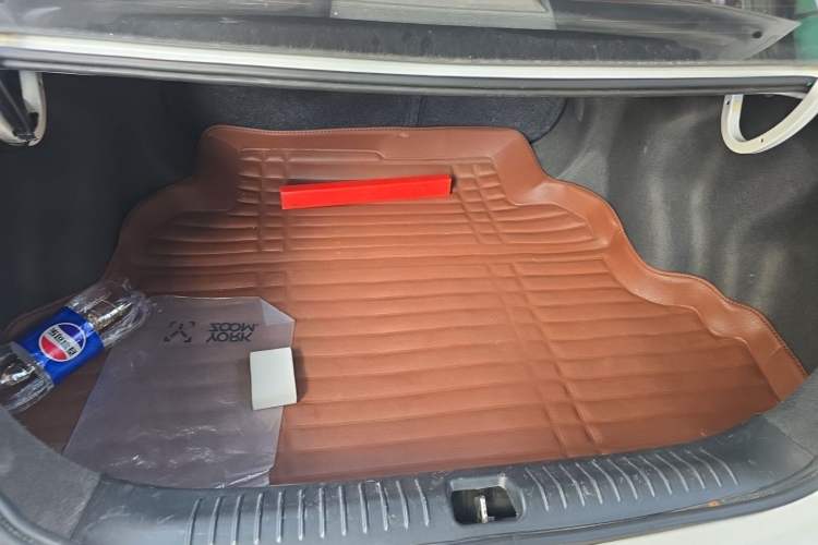 Used Geely Auto Vision 2016 1.5L Automatic Happiness Edition Trunk