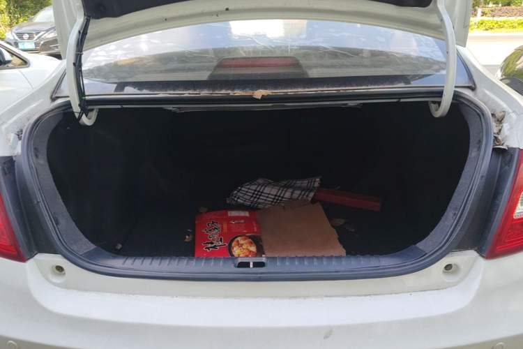 Used Geely Auto Vision 2016 1.5L Manual Happiness Edition Trunk