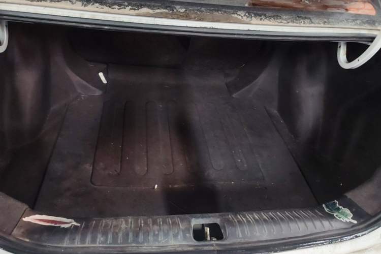Used Geely Auto Vision 2016 1.5L Automatic Happiness Edition Trunk