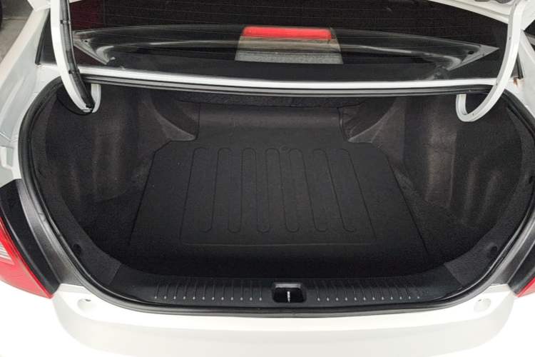 Used Geely Auto Vision 2016 1.5L Manual Happiness Edition Trunk