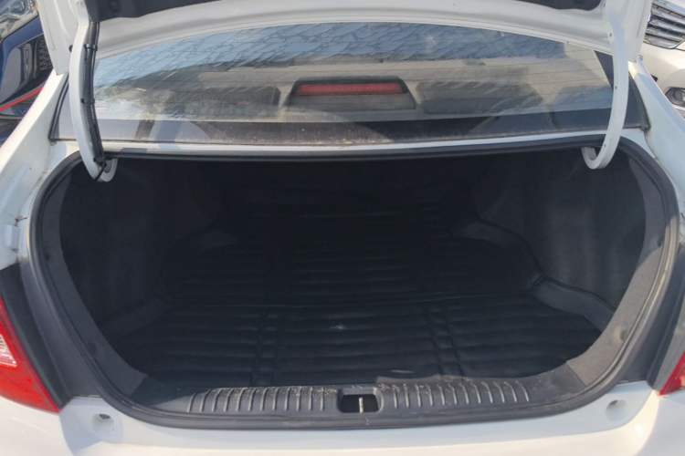 Used Geely Auto Vision 2016 1.5L Automatic Happiness Edition Trunk