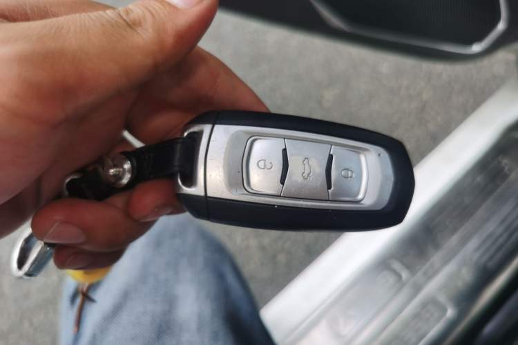 Used Geely Auto Vision 2016 1.5L Automatic Happiness Edition Vehicle Key