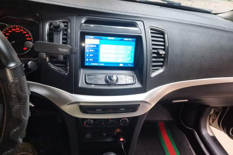 Used Geely Auto Vision 2016 1.5L Manual Happiness Edition Audio And AC Panel