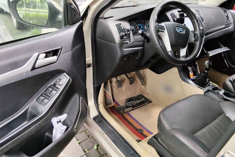 Used Geely Auto Vision 2016 1.3T Manual Happiness Edition Driver Seat